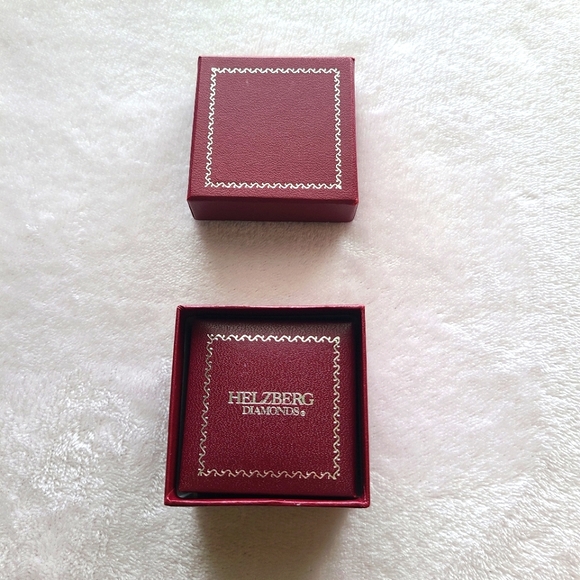 Jewlery case with gift box only - Picture 2 of 8